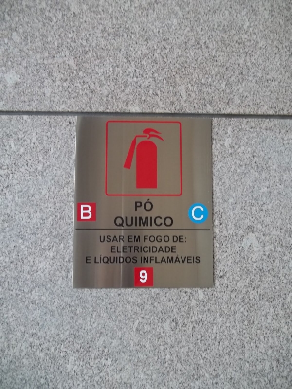 Placa Identificação 03